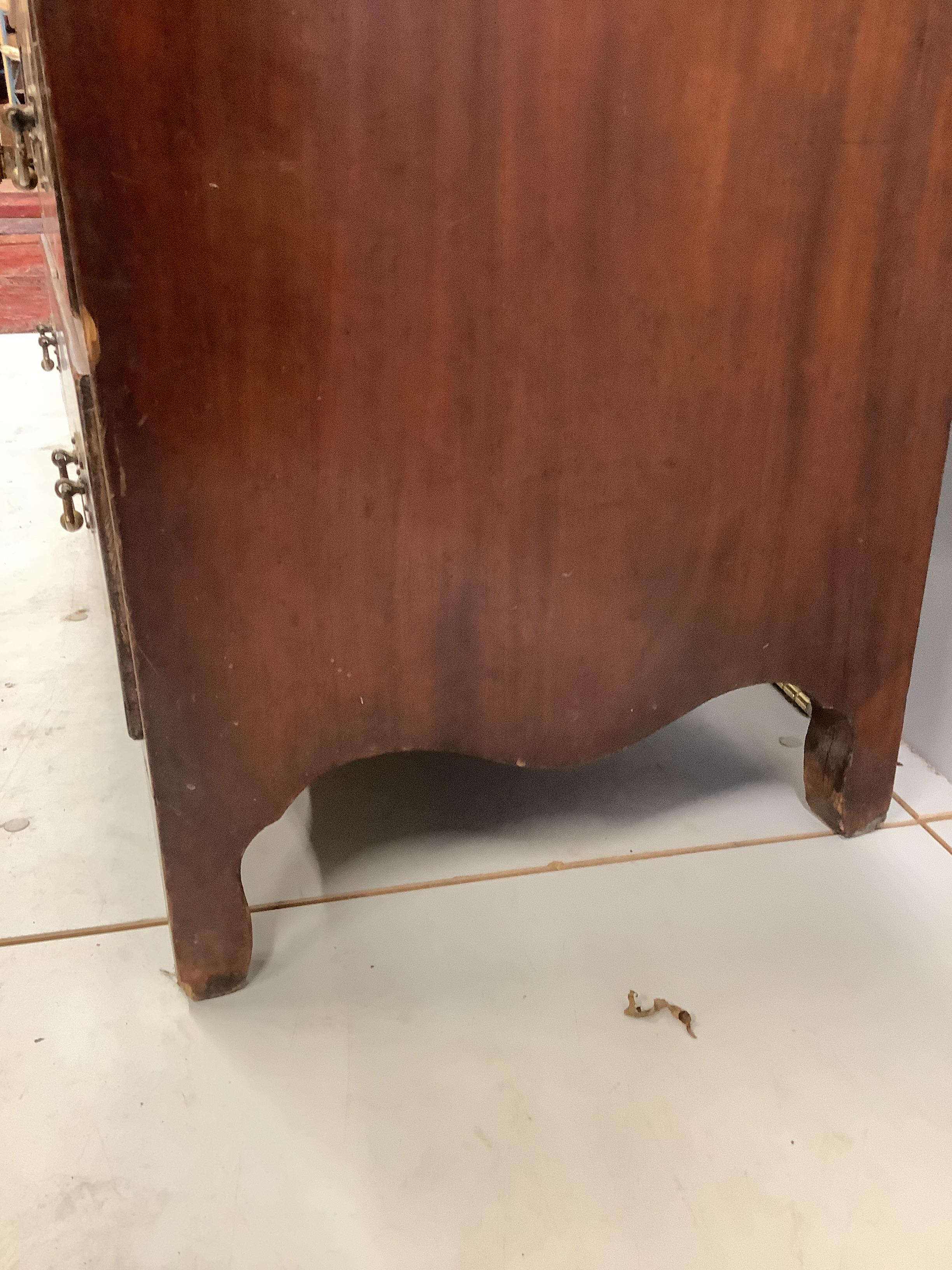 A George IV mahogany four drawer chest, width 94cm, depth 48cm, height 84cm